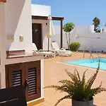 וילה Santana